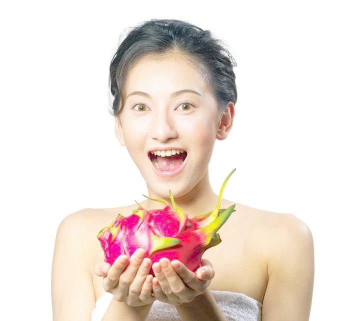 中国最大熟女网站的海报图片